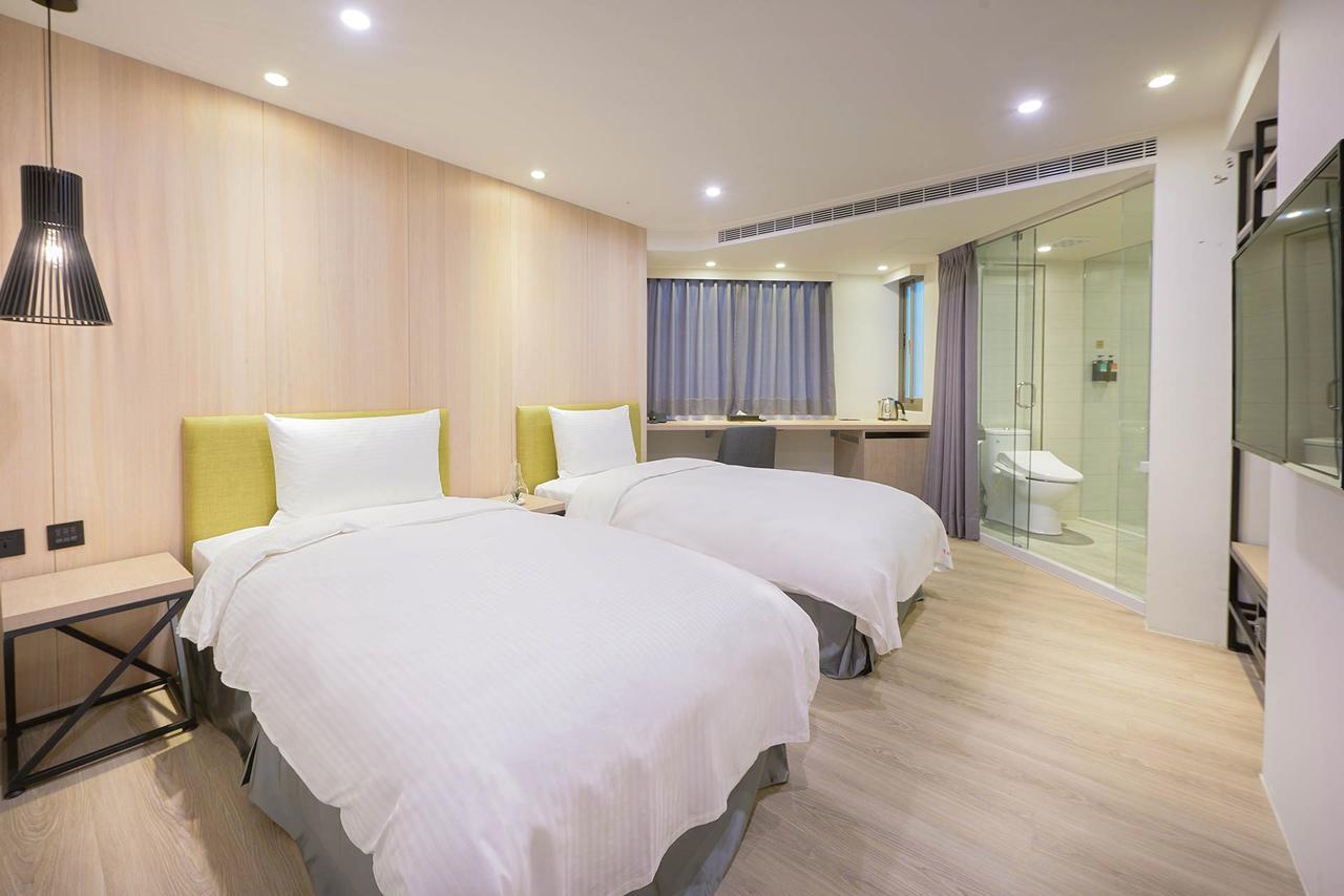 Green Hotel - West District Taichung Buitenkant foto
